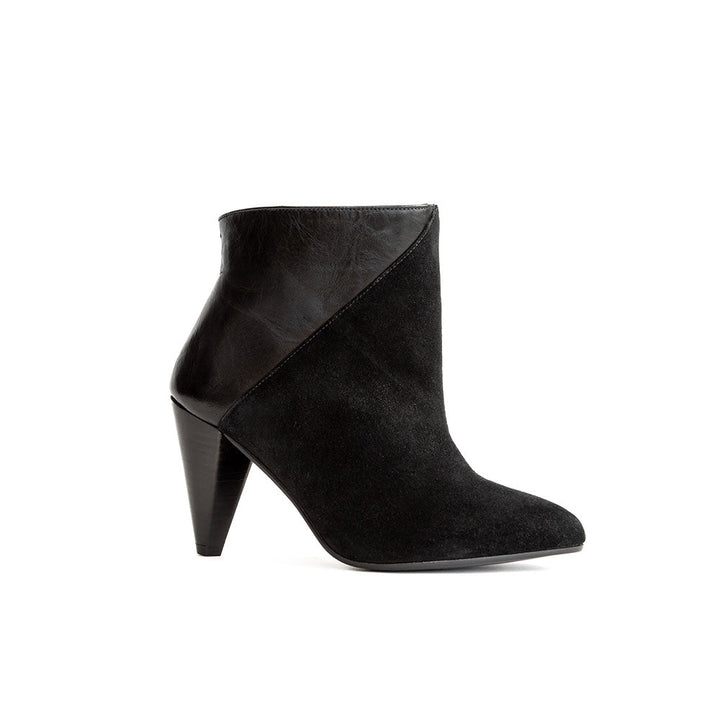 Lise Black white heels - Signed by You
