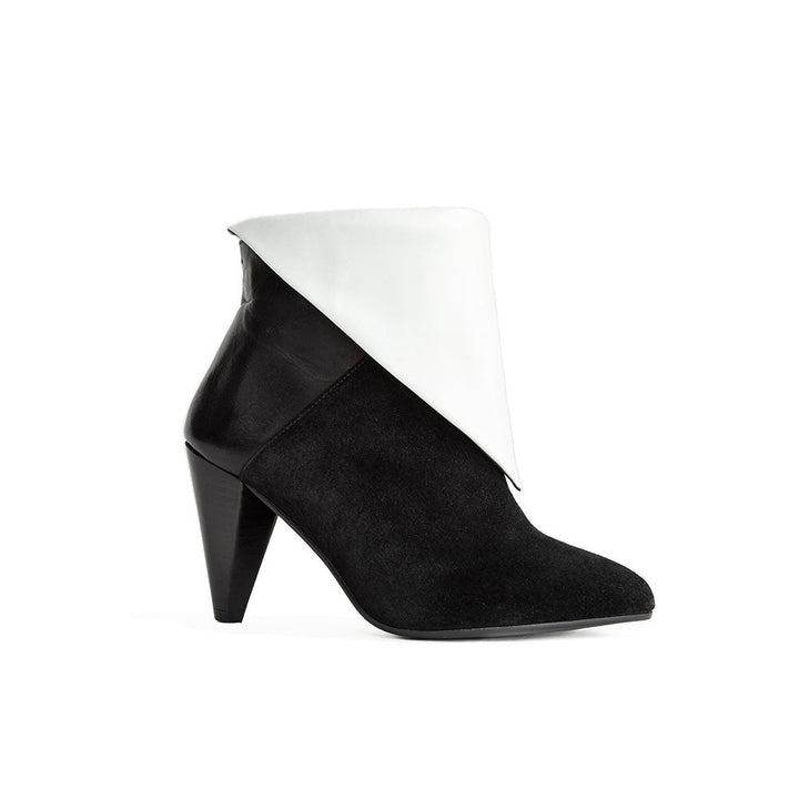 Lise Black white heels - Signed by You