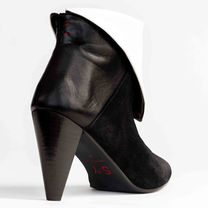 Lise Black white heels - Signed by You